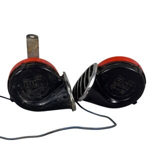Vintage FIAMM Tipo GTP Air Horns Red Snail Pair Made in Italy High Low Tone